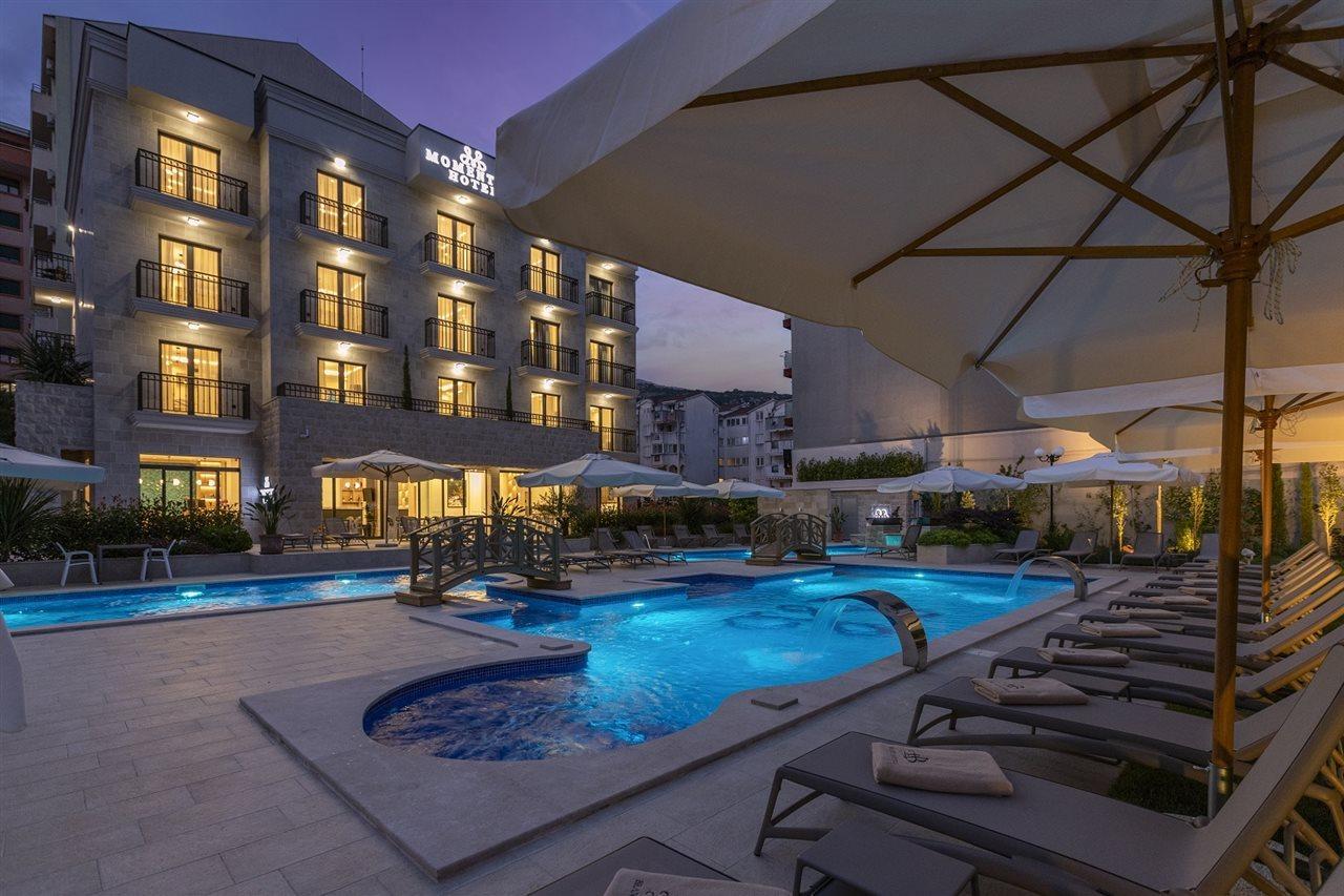 Boutique Momentum By Aycon Budva