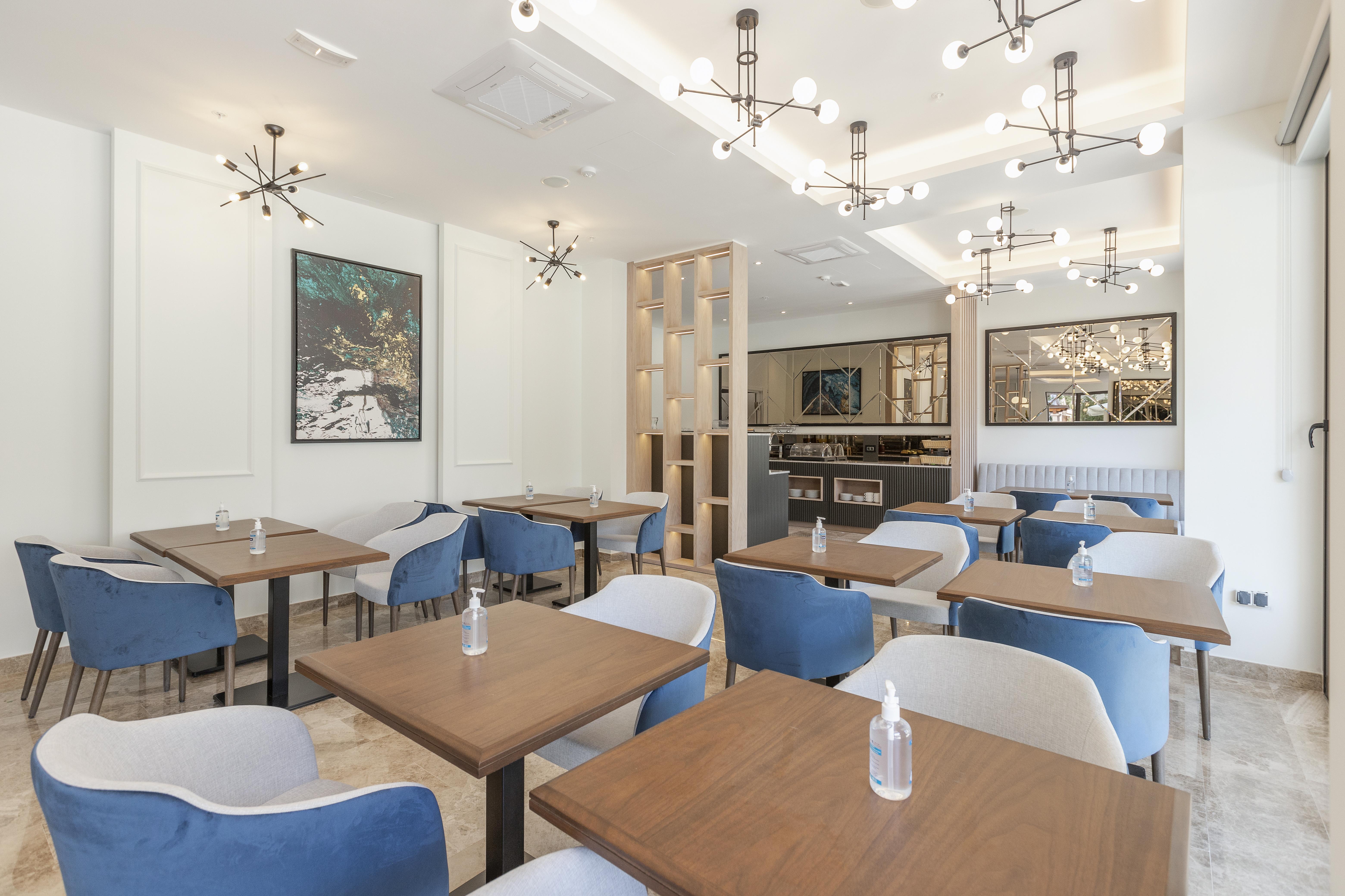 Boutique Momentum By Aycon 4*