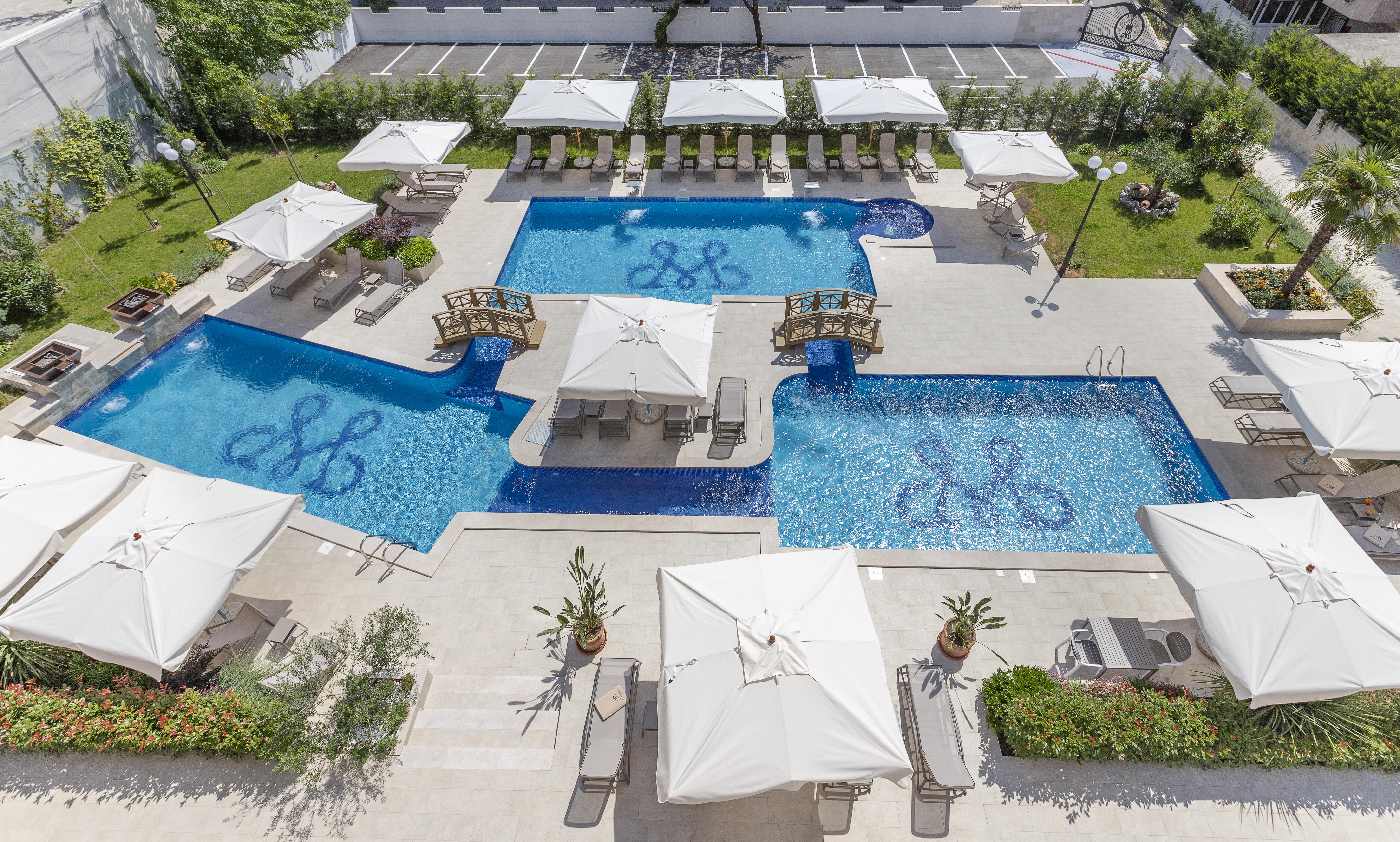Boutique Momentum By Aycon Budva